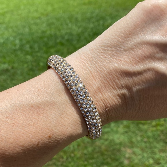 Crystal adorned gold tone hinge bangle bracelet - Picture 4 of 16